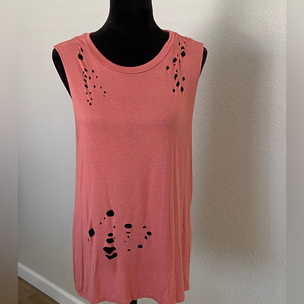 Gaze Sleeveless Top - size Large